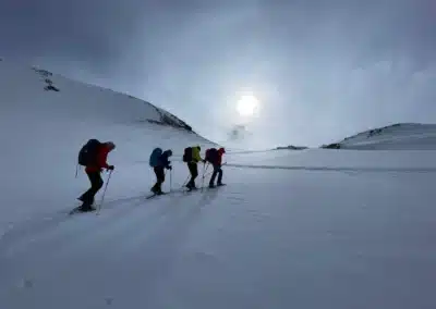 Montée en raquettes au col des Muandes